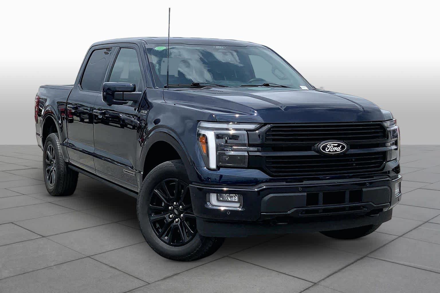 Certified 2025 Ford F150 Platinum AWD/4WD image 3
