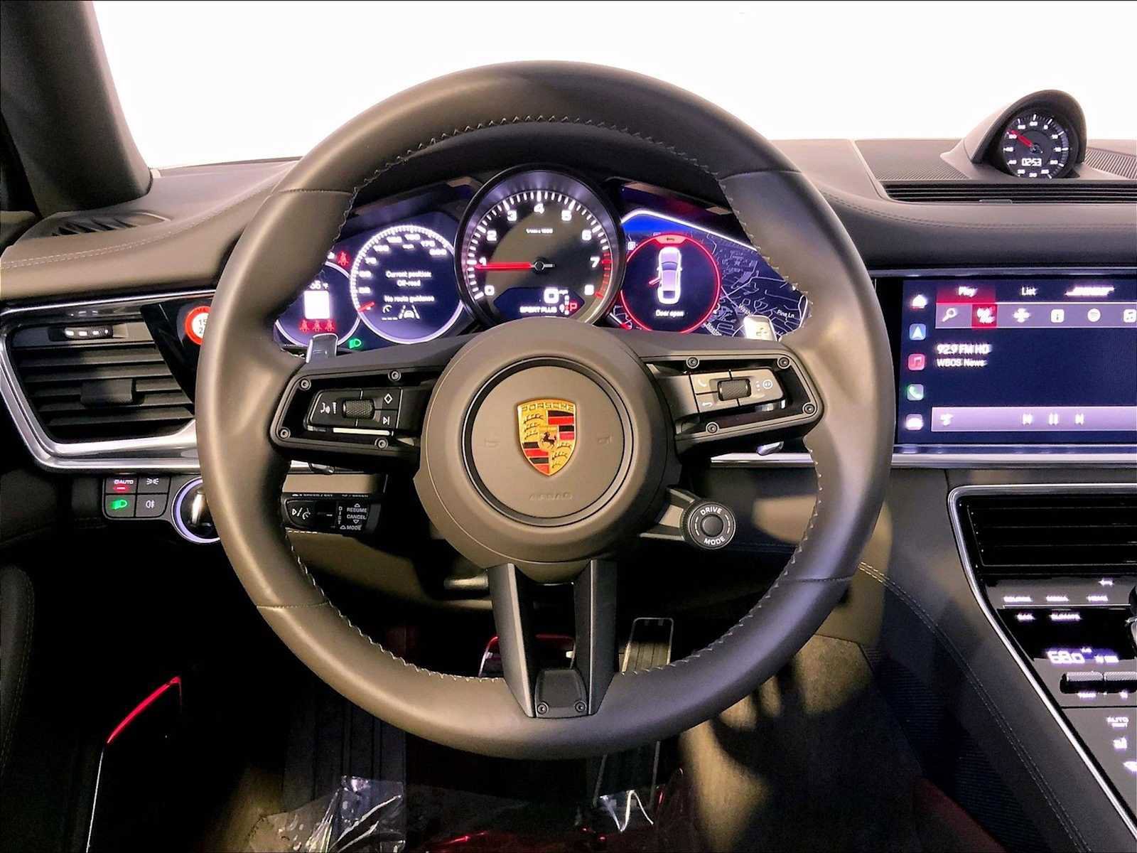 Certified 2023 Porsche Panamera 4S image 15