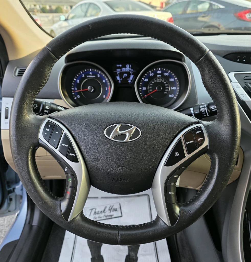 Used 2011 Hyundai Elantra Limited image 32