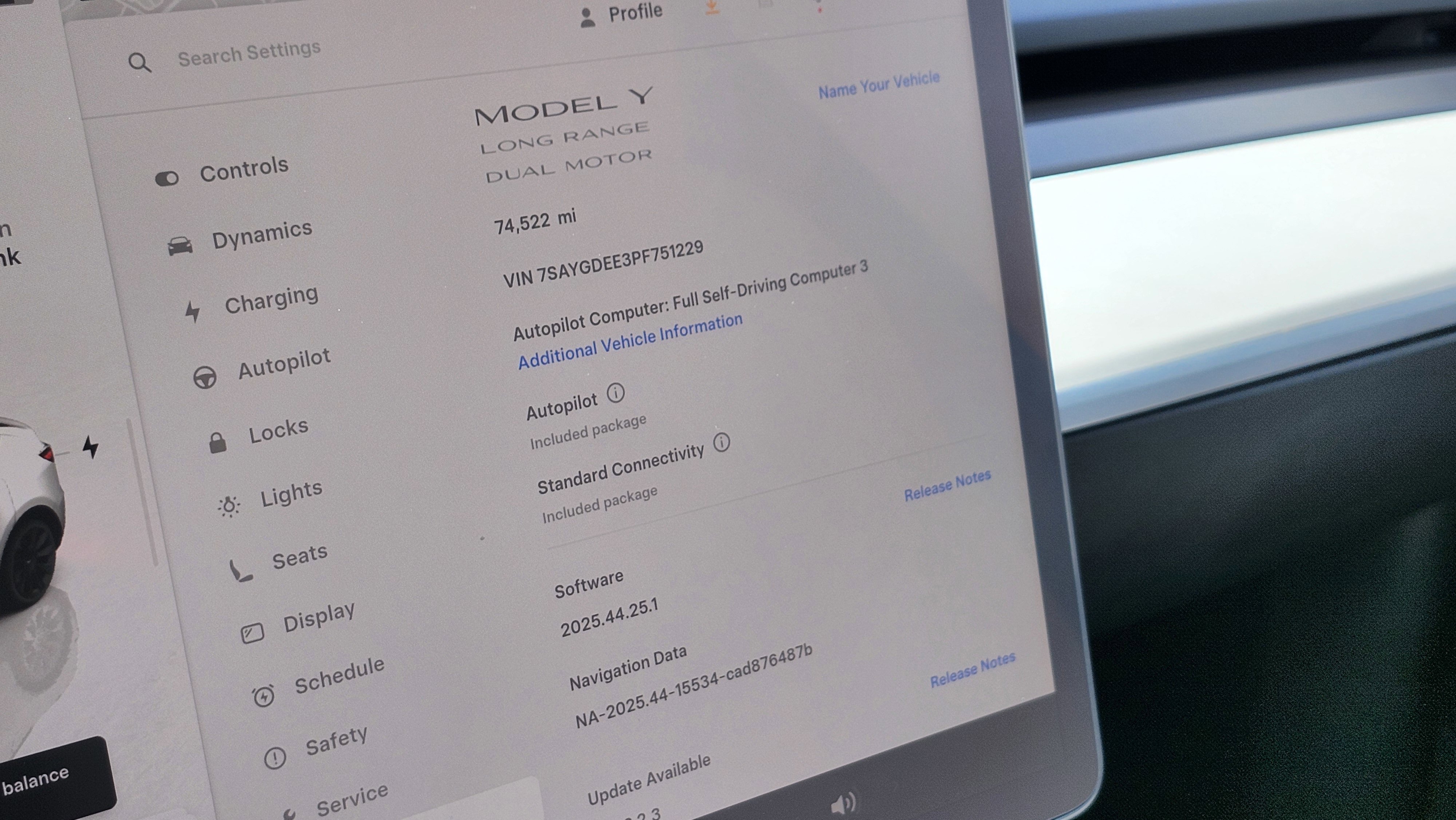 Used 2023 Tesla Model Y Long Range image 29