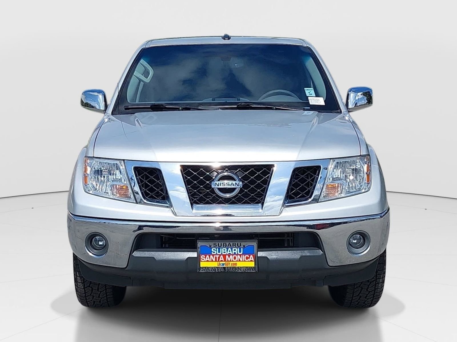 Used 2019 Nissan Frontier SL RWD image 2