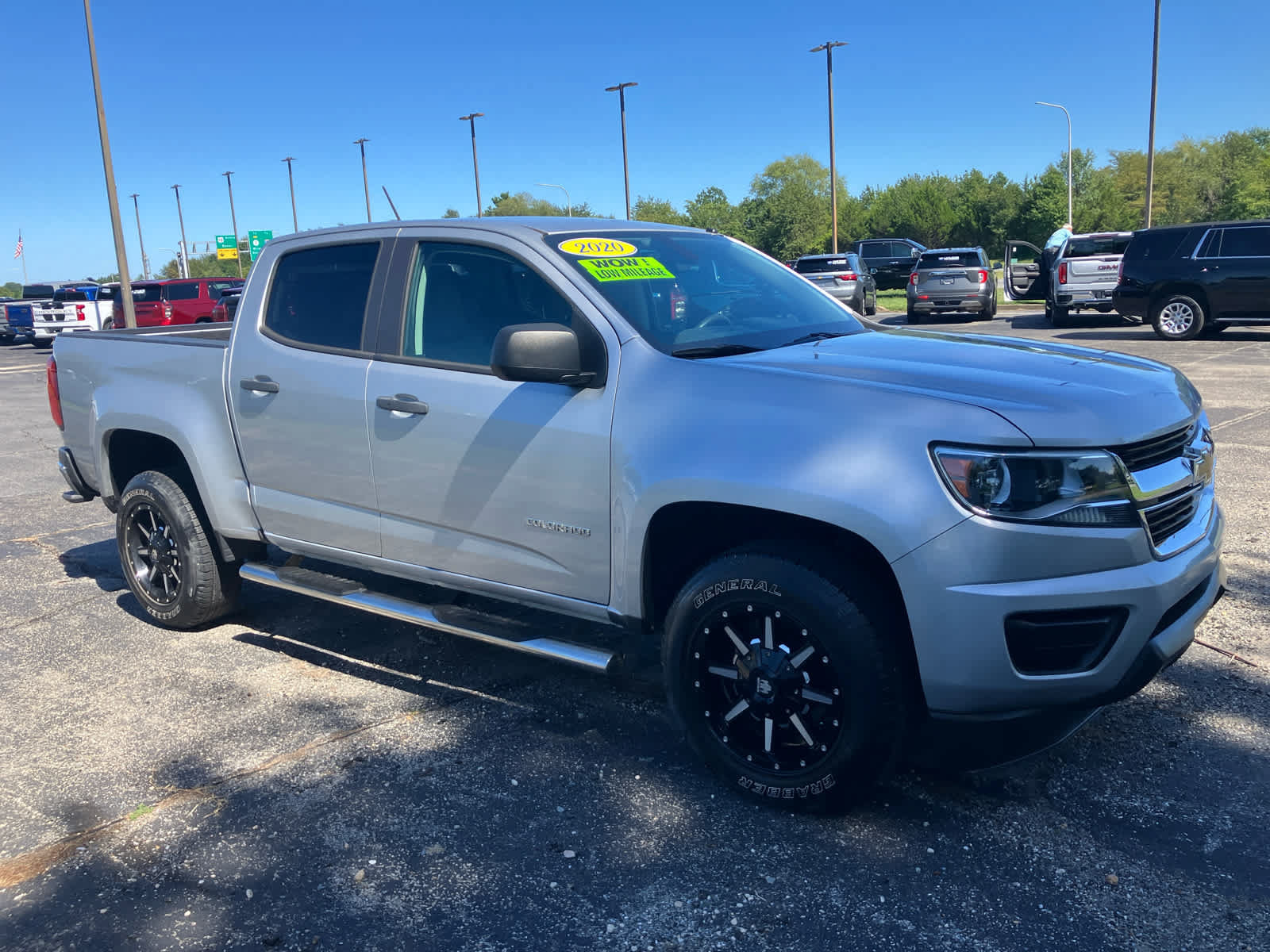 Used 2020 Chevrolet Colorado W/T w/ WT Convenience Package RWD image 2