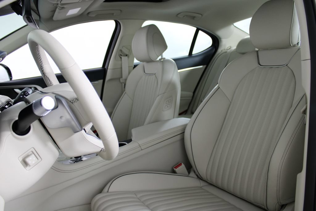 Used 2026 Genesis G70 2.5T Prestige RWD image 18