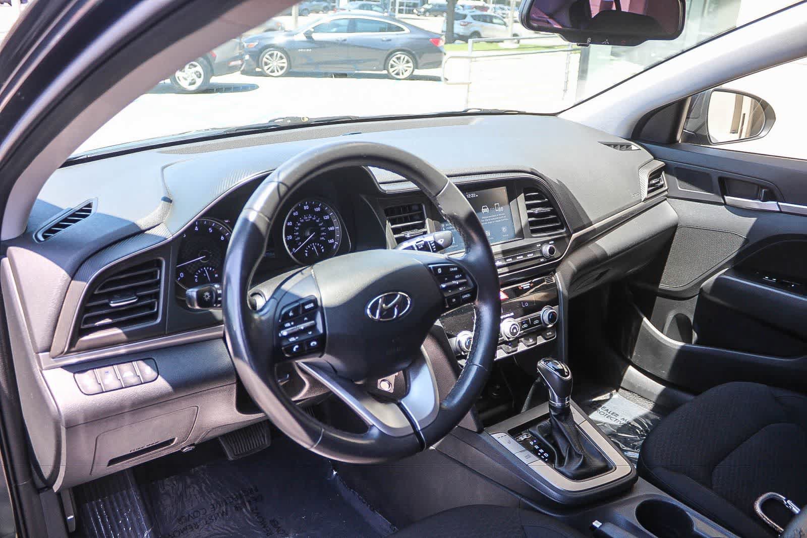 Used 2020 Hyundai Elantra Value Edition w/ Cargo Package (C1) FWD image 22