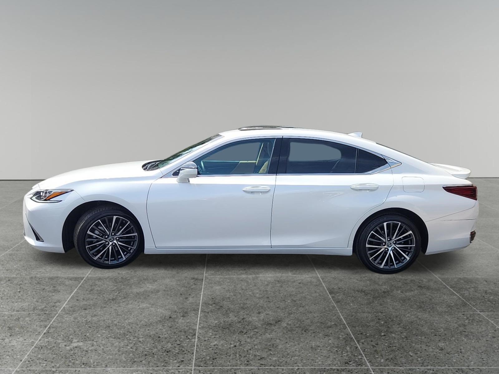 Used 2023 Lexus ES 300h w/ Premium Package FWD image 4