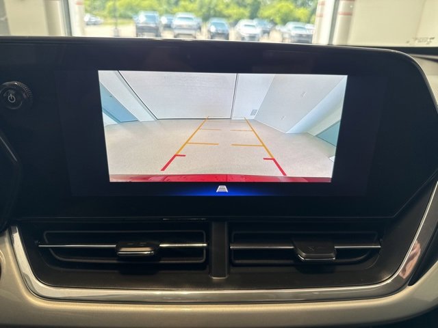 Certified 2024 Chevrolet Trax LT w/ LT Convenience Package image 17