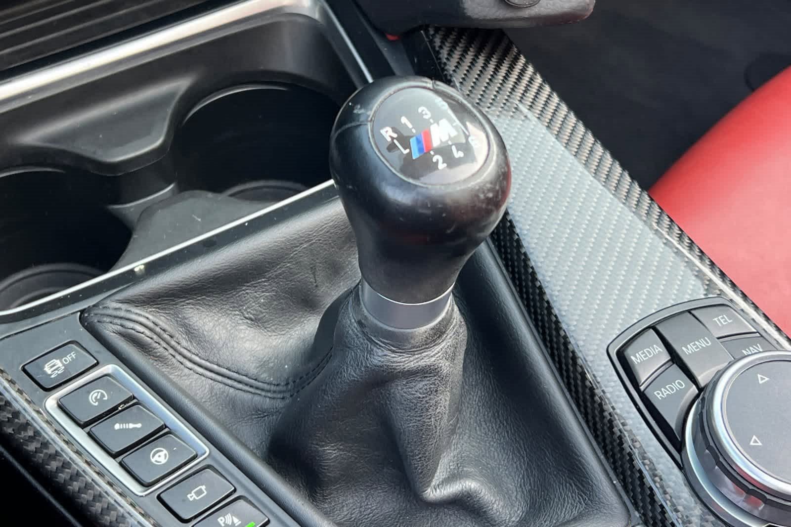 Used 2015 BMW M4 Convertible image 25