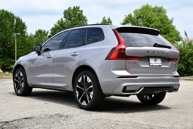 New 2026 Volvo XC60 B5 Plus w/ Protection Package Premier AWD/4WD image 4