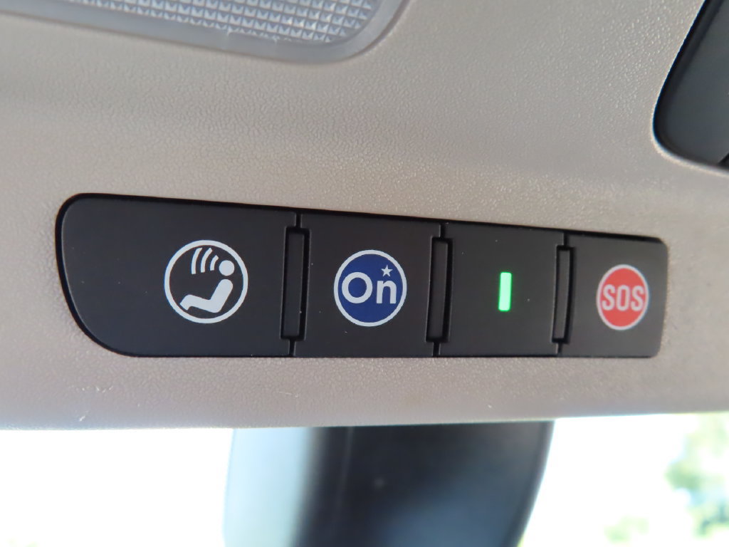 Used 2020 Buick Envision Essence w/ LPO, Active Package AWD/4WD image 10