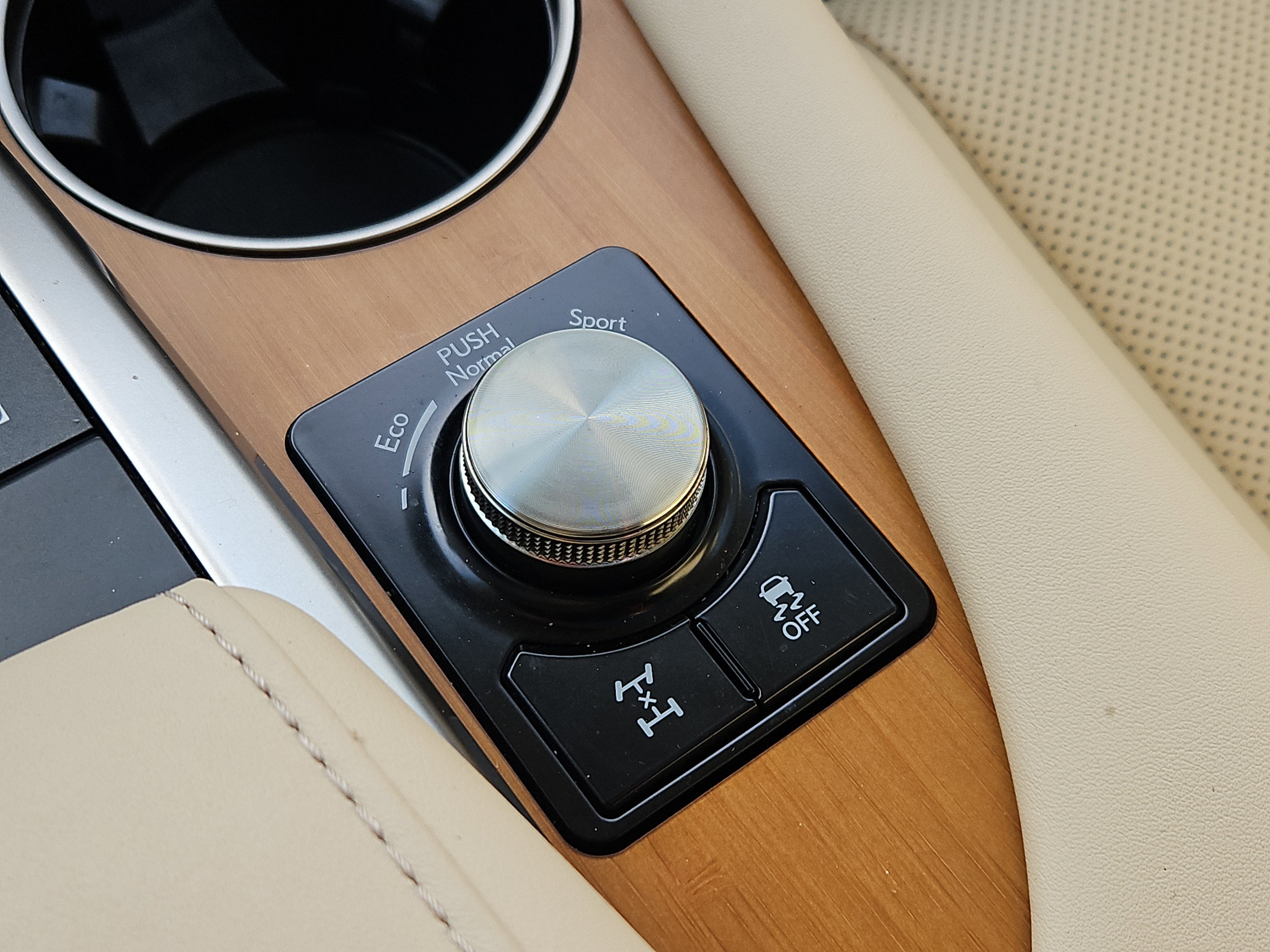 Used 2020 Lexus RX 350 AWD w/ Premium Package image 11