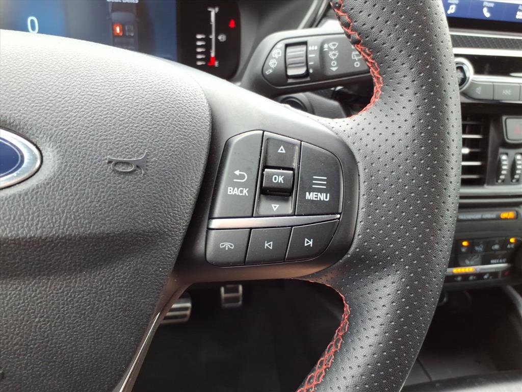 Used 2024 Ford Escape ST-Line image 25