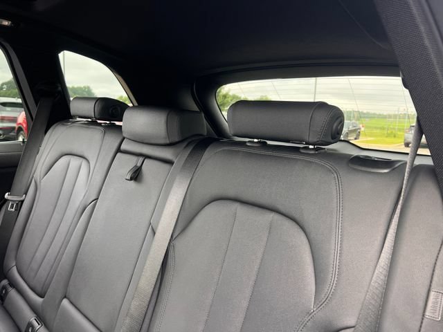 Used 2020 BMW X5 xDrive40i w/ Premium Package AWD/4WD image 18