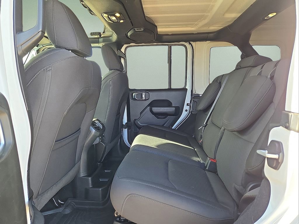 Used 2023 Jeep Wrangler Unlimited w/ 8.4" Radio Group image 16