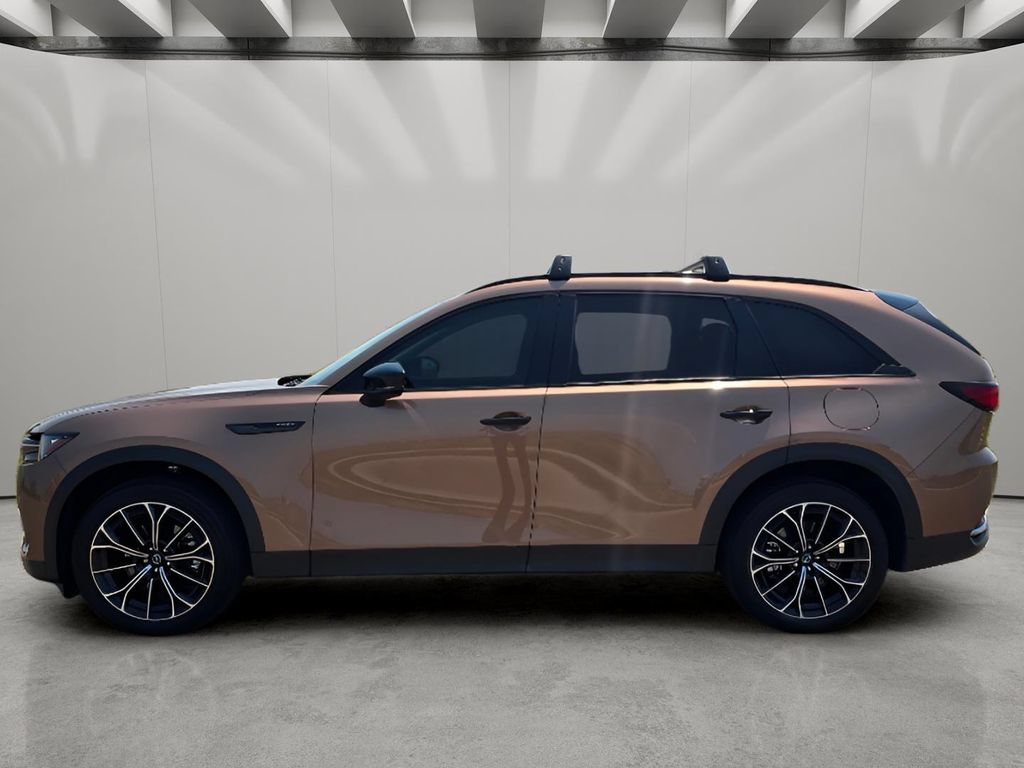 Used 2025 MAZDA CX-70 Plug-In Hybrid w/ Premium Pkg AWD/4WD image 2