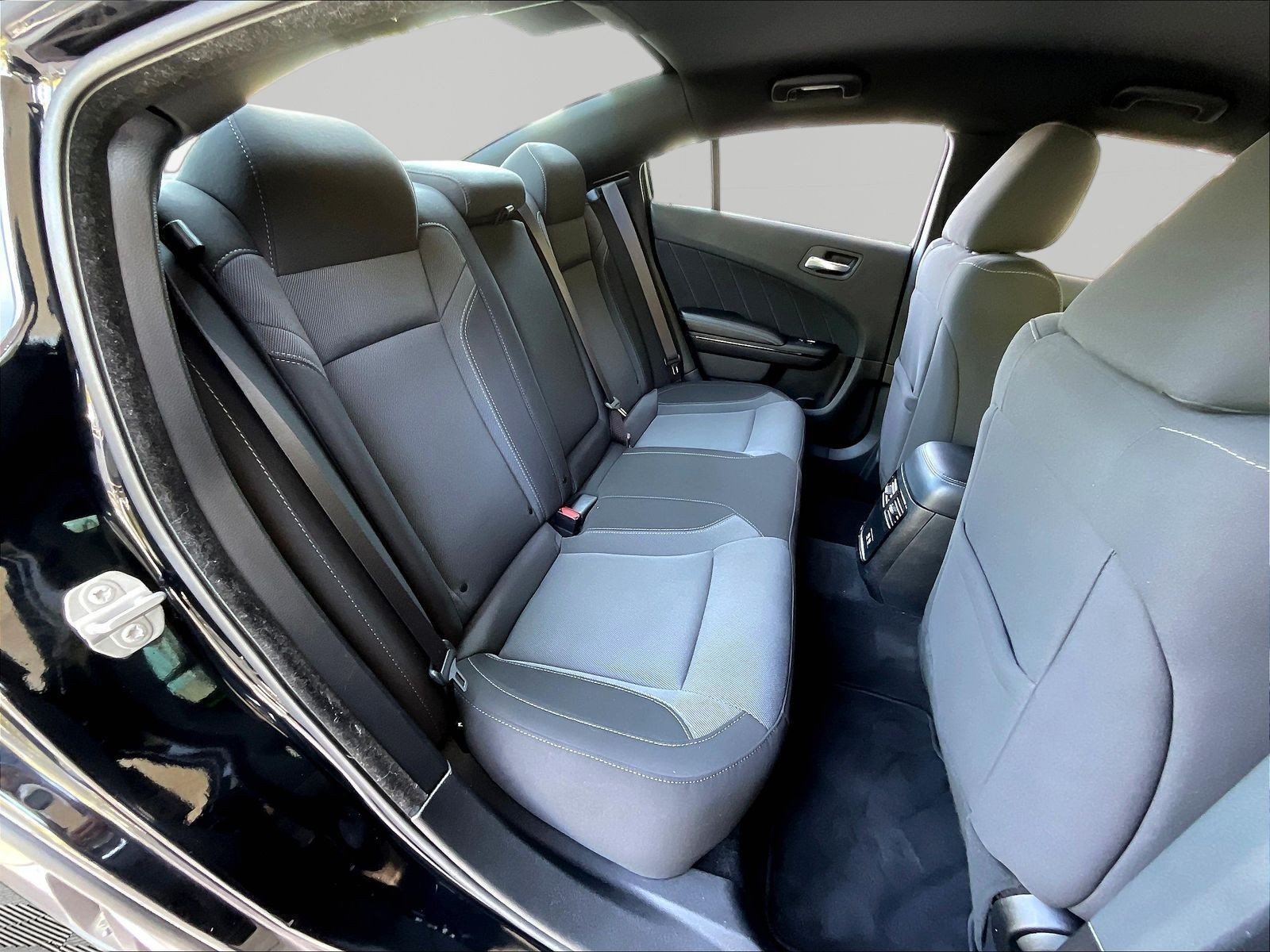 Used 2021 Dodge Charger SXT w/ Blacktop Package RWD image 25