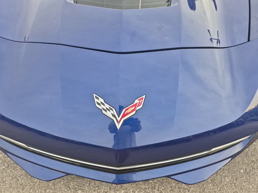 Used 2017 Chevrolet Corvette Stingray Coupe w/ 1LT RWD image 28