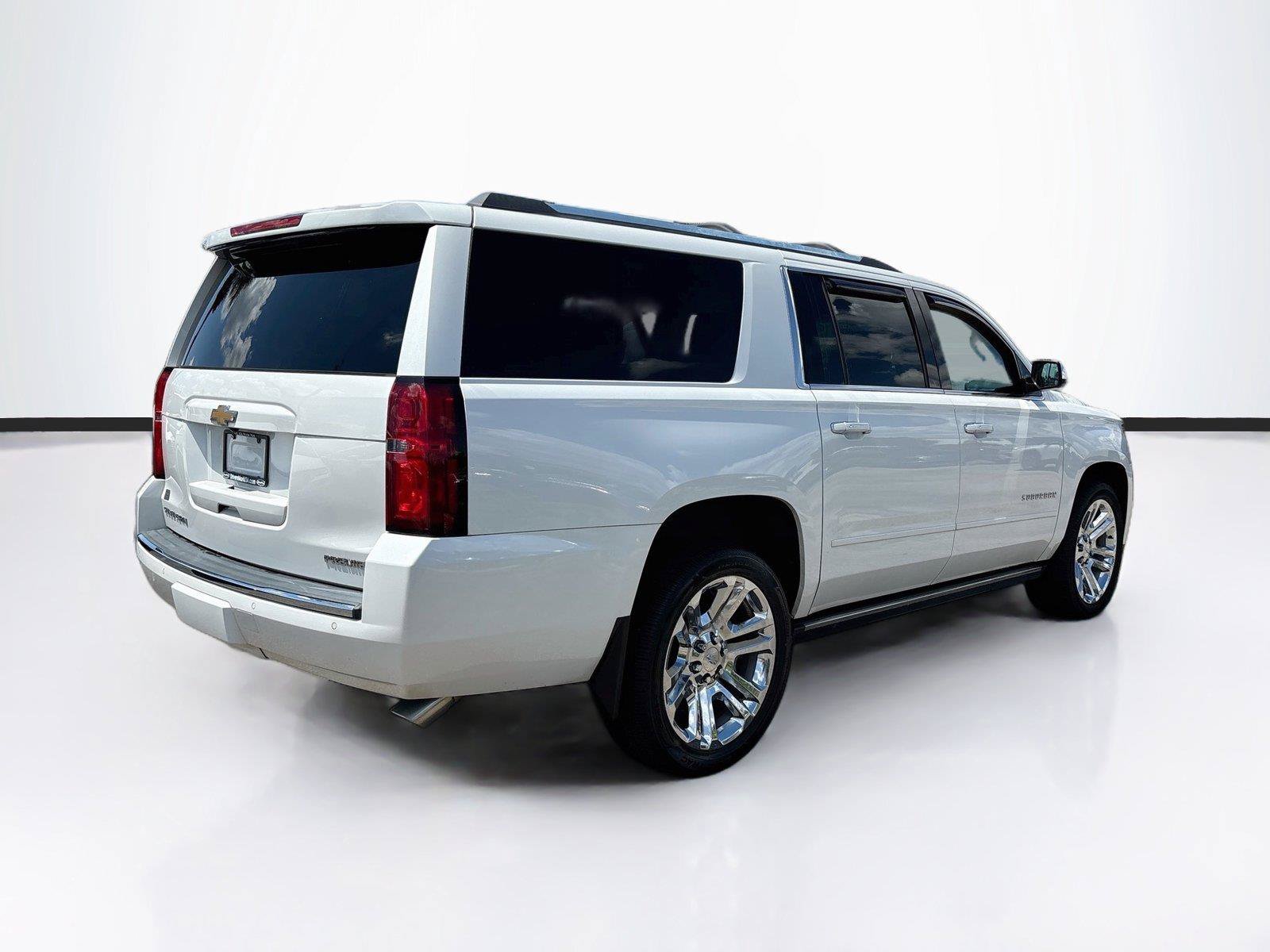 Used 2019 Chevrolet Suburban Premier w/ Premier Plus Edition AWD/4WD image 7