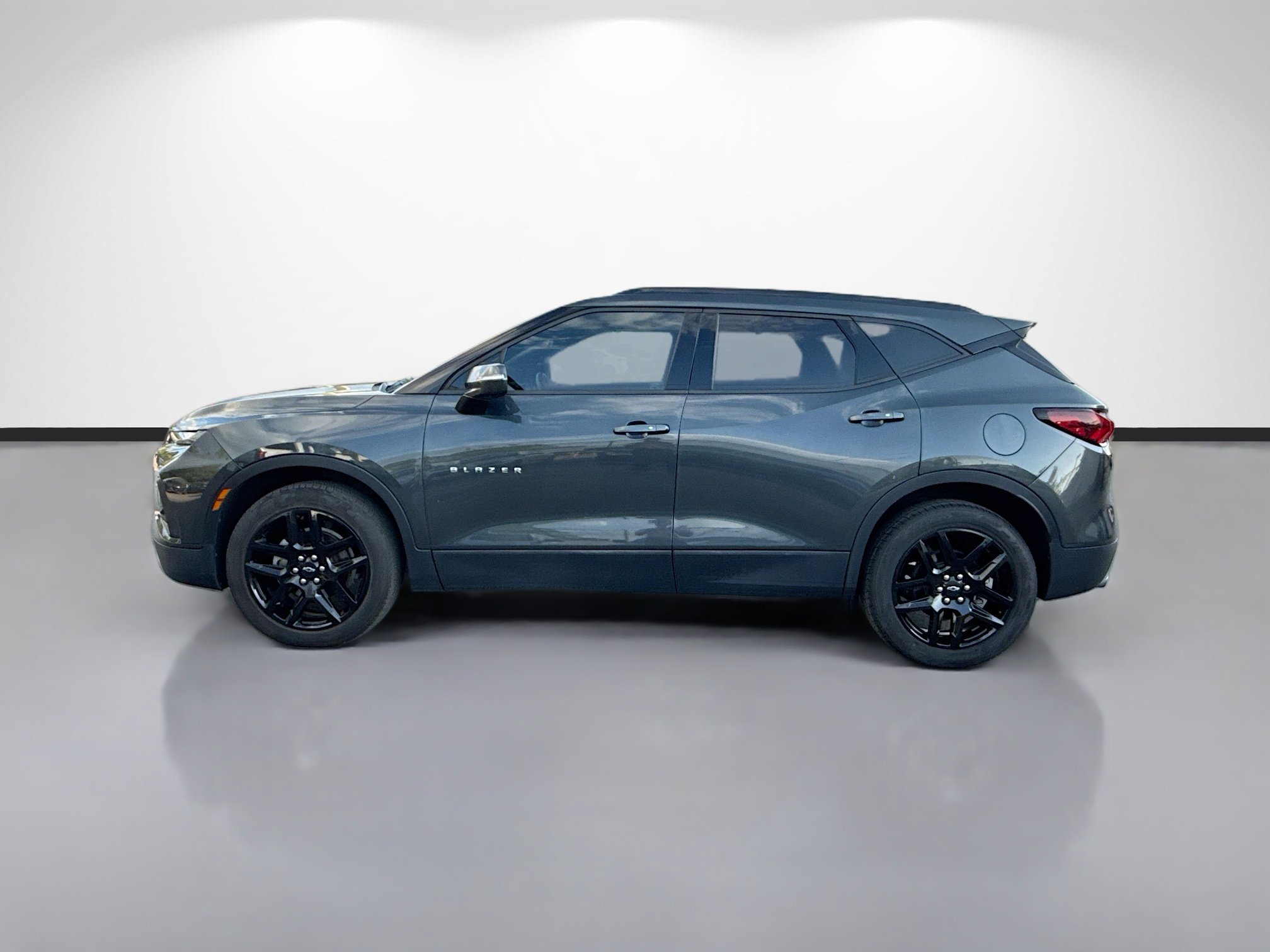 Used 2020 Chevrolet Blazer LT w/ Sound & Technology Package FWD image 6