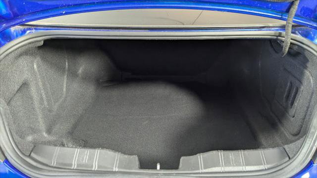 Used 2018 Chevrolet Camaro LT image 17