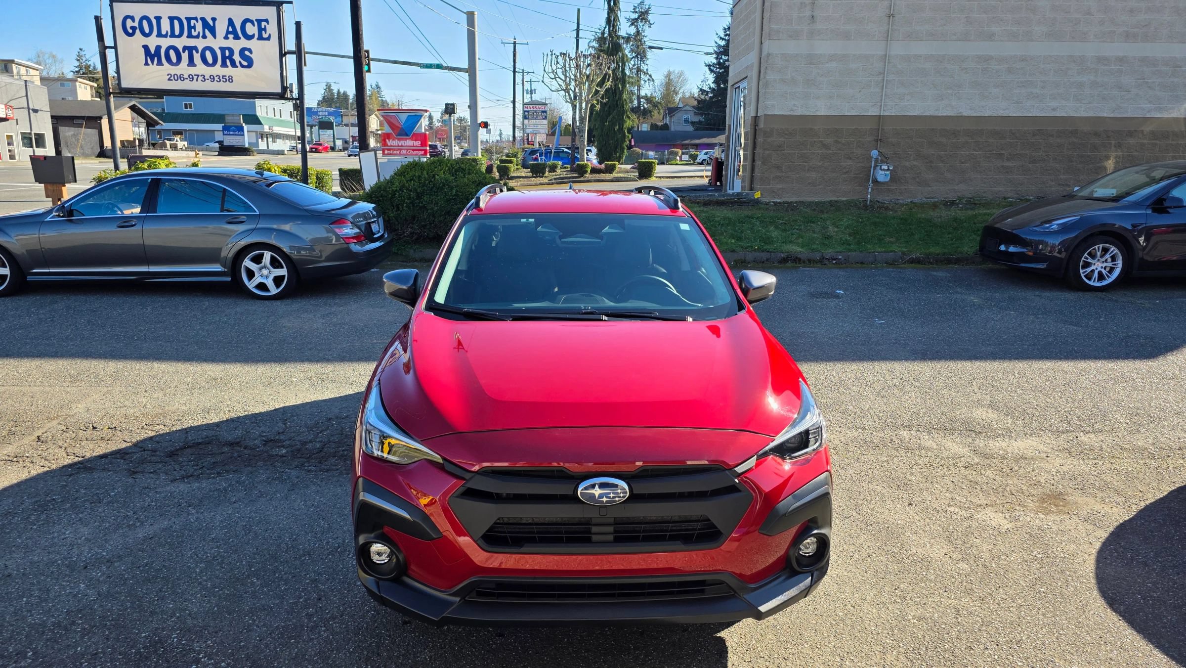Used 2024 Subaru Crosstrek 2.5i Limited w/ Crosstrek Mirror Package AWD/4WD image 2