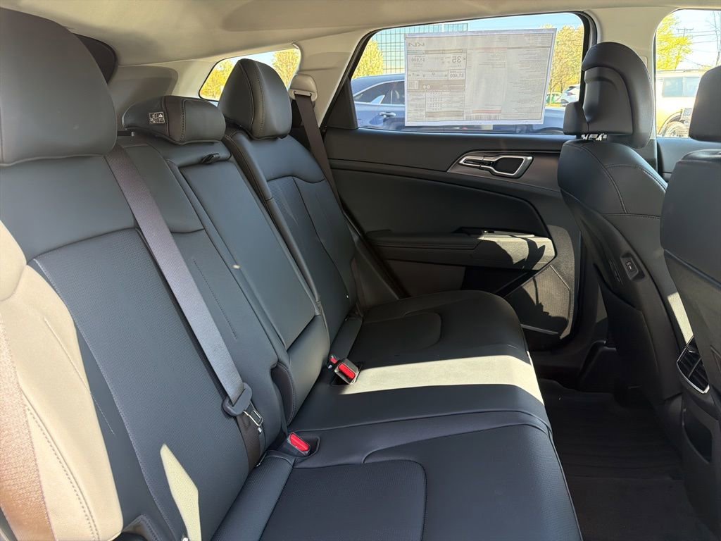 New 2026 Kia Sportage EX AWD/4WD image 13