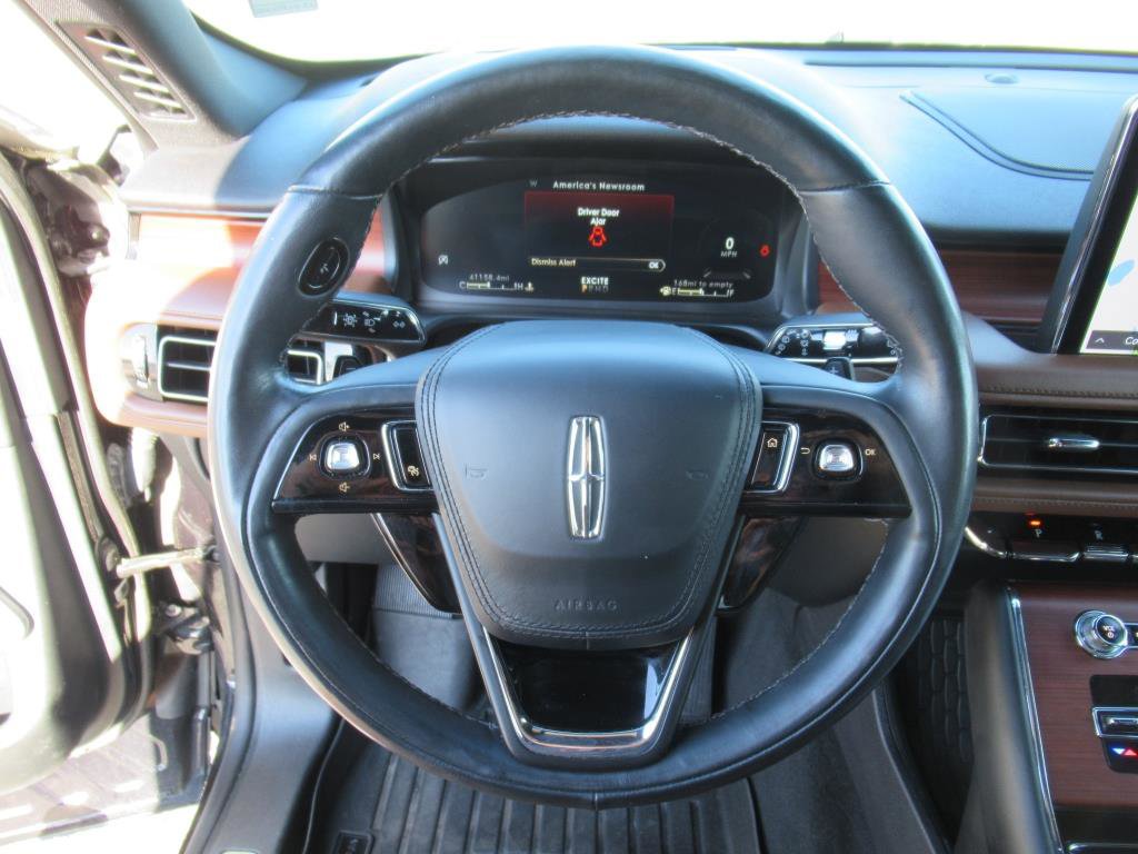 Used 2023 Lincoln Aviator Reserve w/ Equipment Group 201A AWD/4WD image 16
