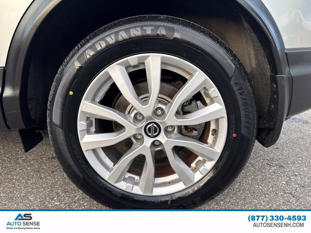 Used 2022 Nissan Rogue Sport SV w/ Technology Package AWD/4WD image 26