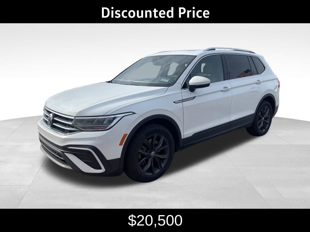 Used 2022 Volkswagen Tiguan SE image 3