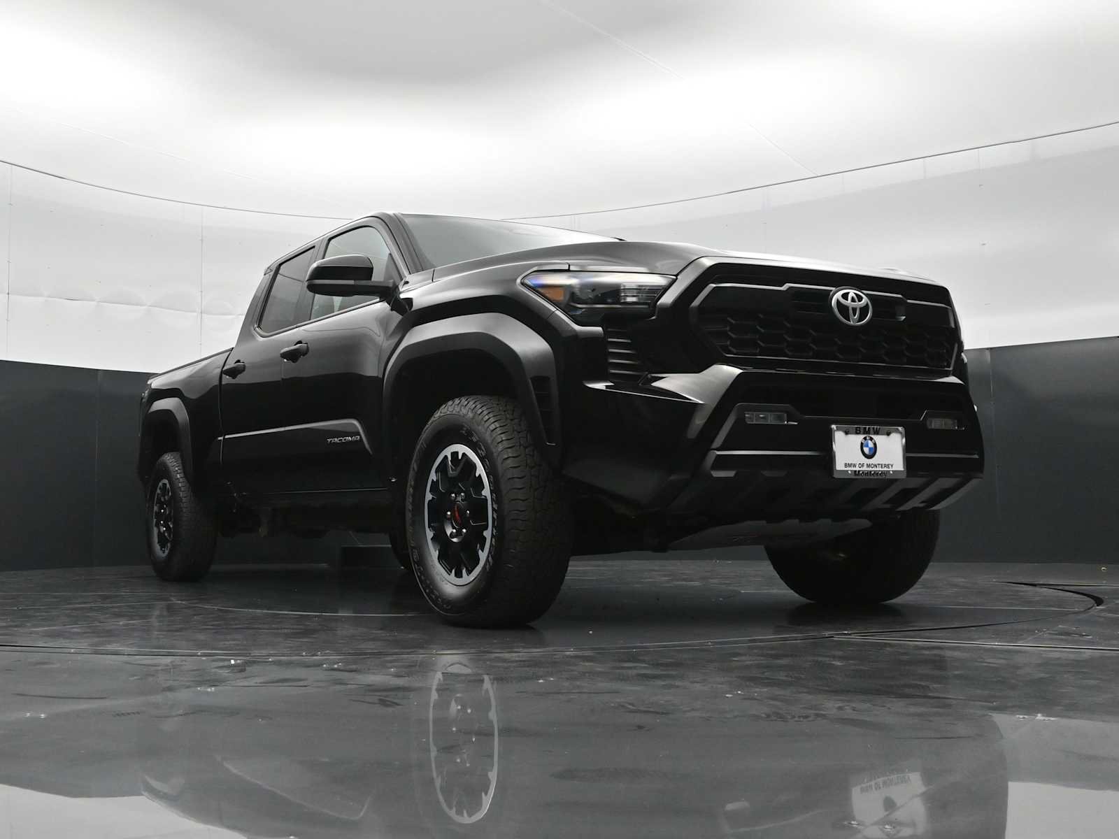 Used 2024 Toyota Tacoma TRD Off-Road AWD/4WD image 27