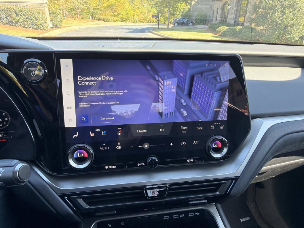 Used 2025 Lexus TX 500h AWD w/ Technology Package image 29