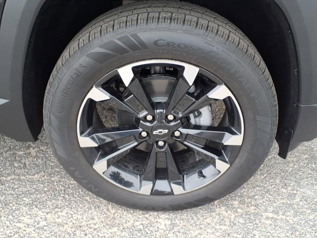 New 2026 Chevrolet Equinox RS w/ Convenience Package III FWD image 11