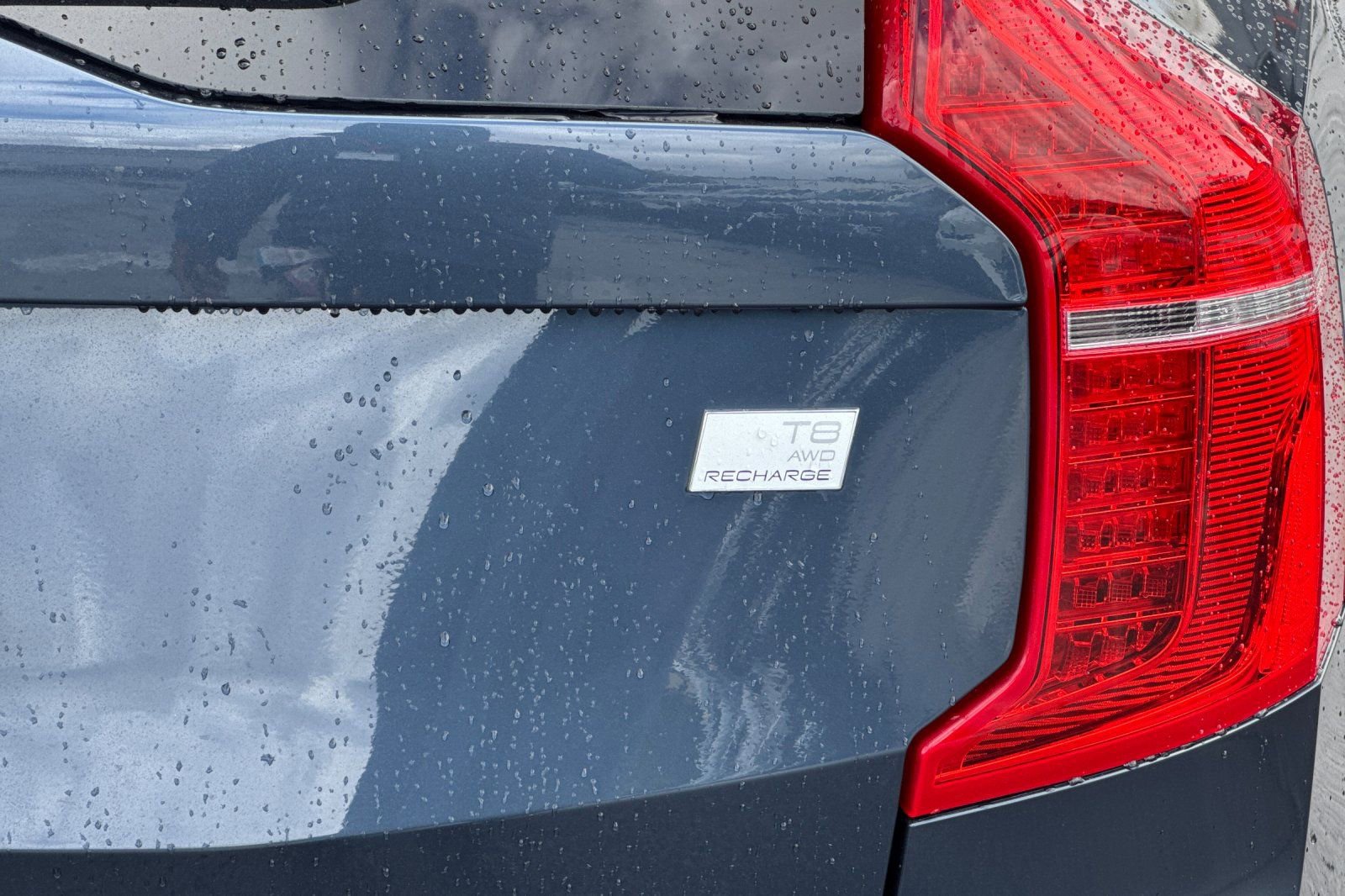 Used 2023 Volvo XC90 T8 Plus w/ Protection Package Premier image 13