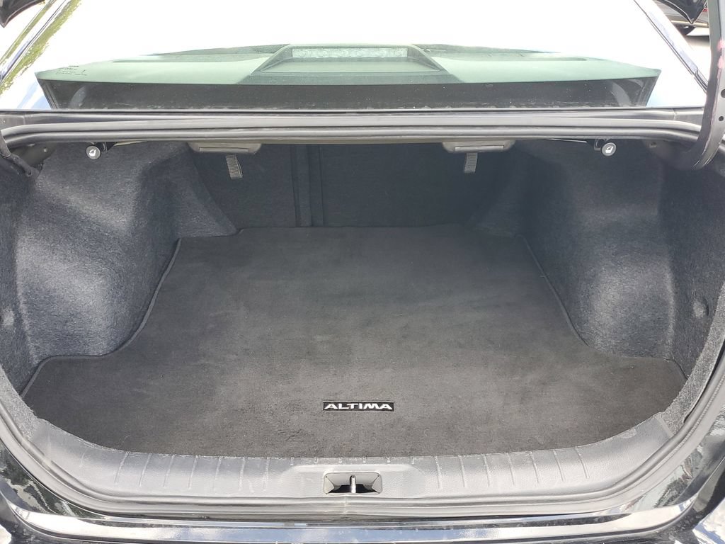 Used 2025 Nissan Altima 2.5 SV FWD image 7