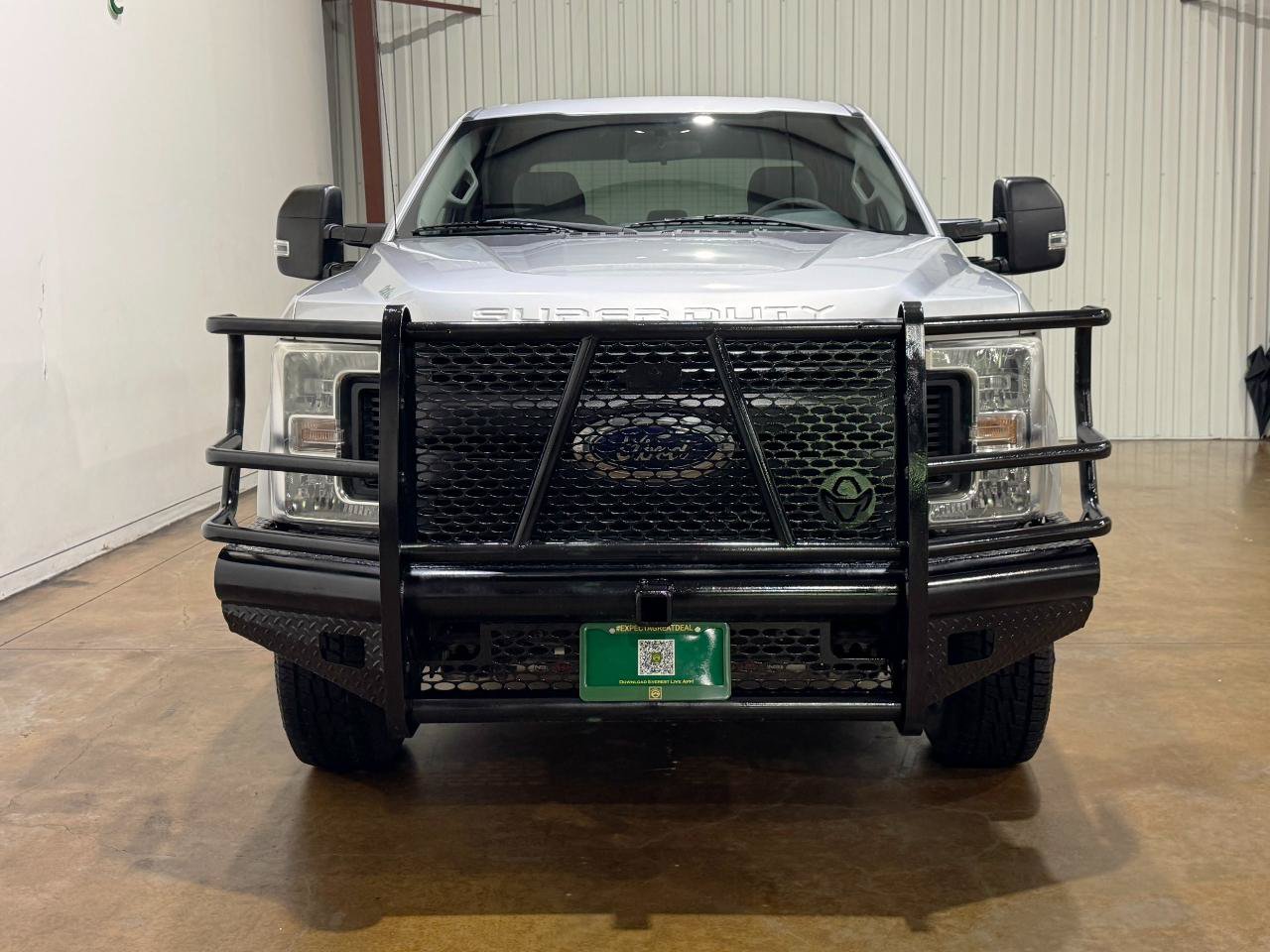 Used 2018 Ford F250 XL w/ Power Equipment Group AWD/4WD image 2