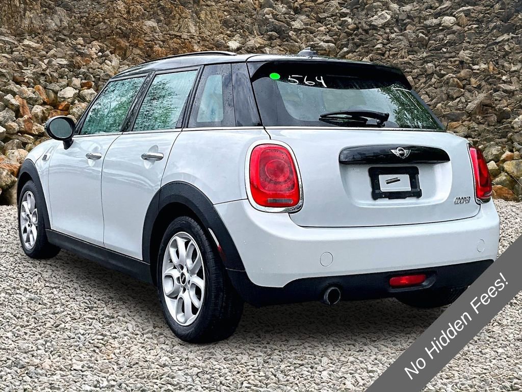 Used 2016 MINI Cooper 4-Door Hardtop w/ Premium Package FWD image 10