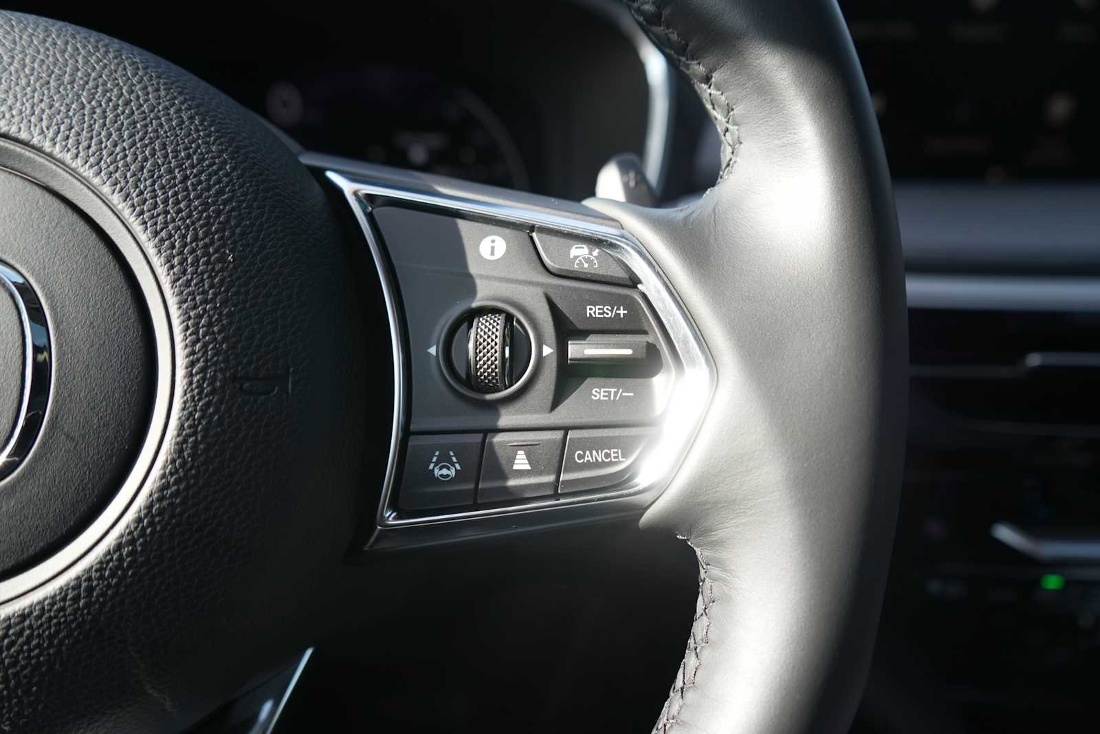 Certified 2023 Acura MDX SH-AWD w/ Technology Package image 39