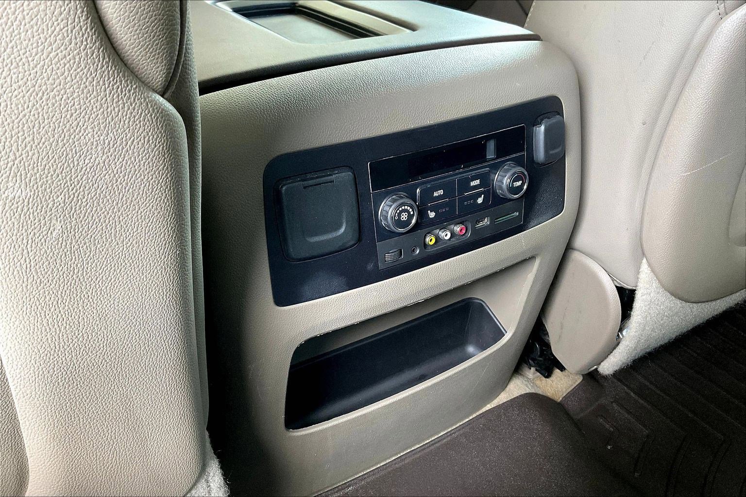Used 2015 Chevrolet Tahoe LT image 10