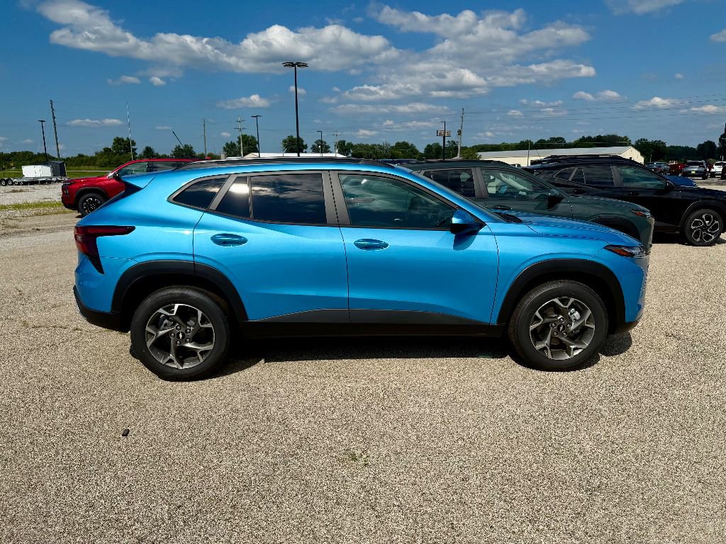 New 2025 Chevrolet Trax LT w/ Sunroof Package image 1