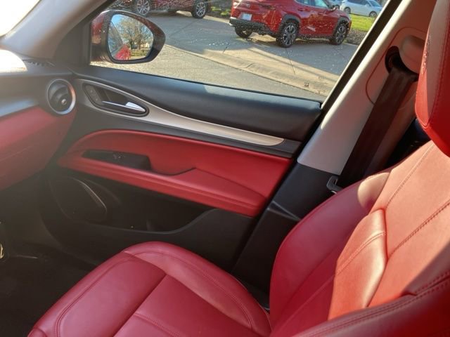 Used 2019 Alfa Romeo Stelvio Sport w/ Quick Order Package 22J Sport image 22