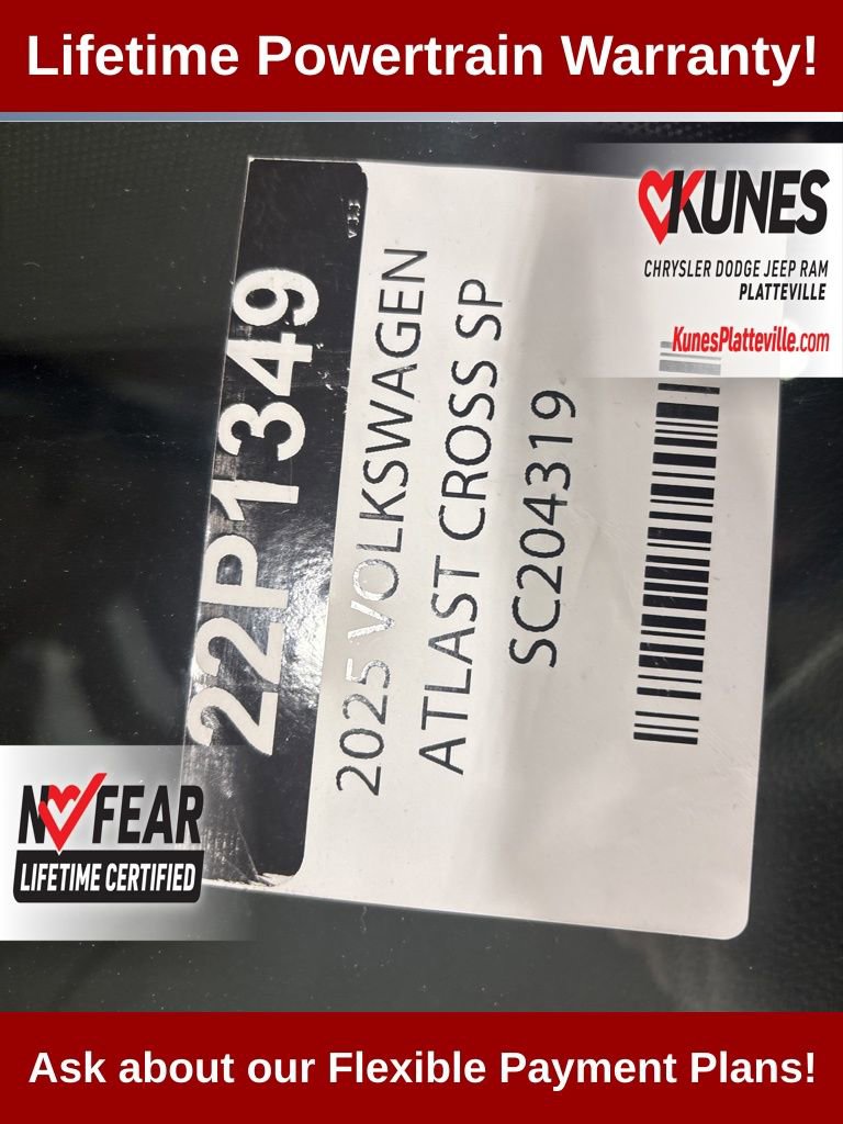 Used 2025 Volkswagen Atlas Cross Sport SE image 30