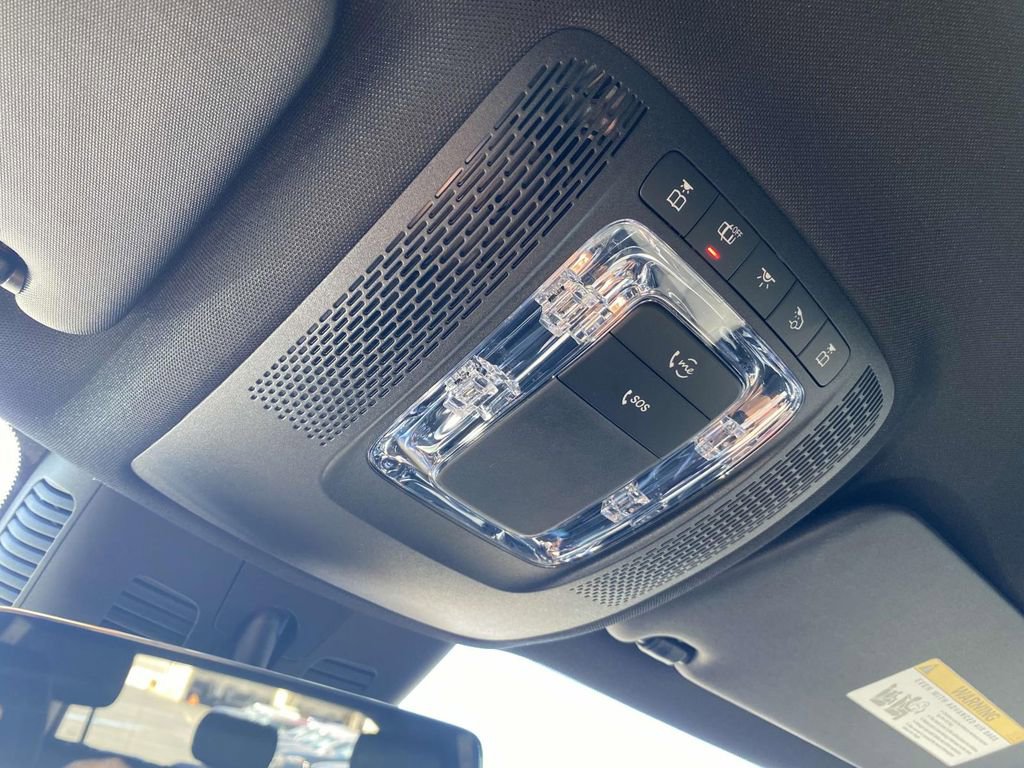 Certified 2025 Mercedes-Benz GLB 250 image 33