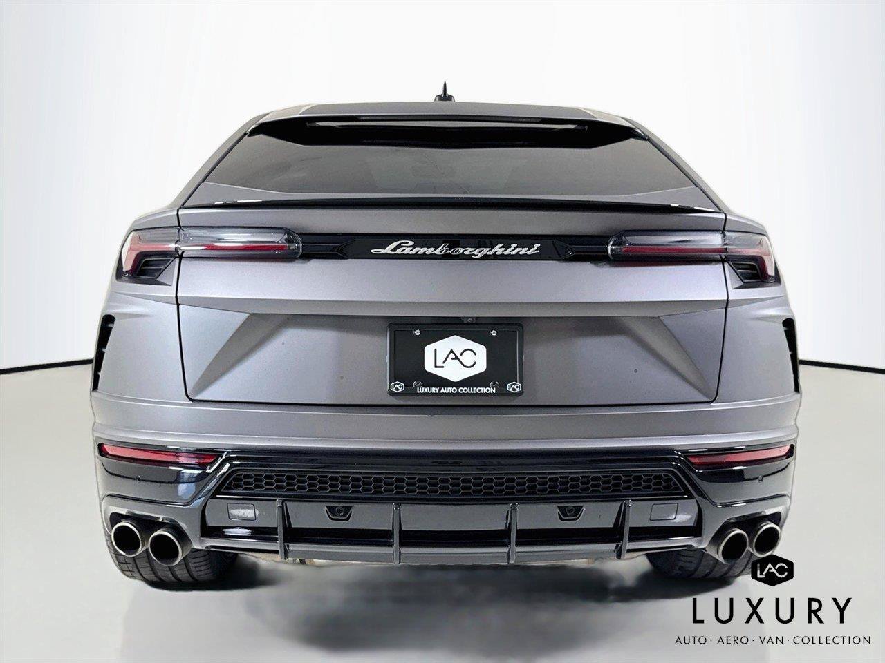 Used 2022 Lamborghini Urus AWD/4WD image 6