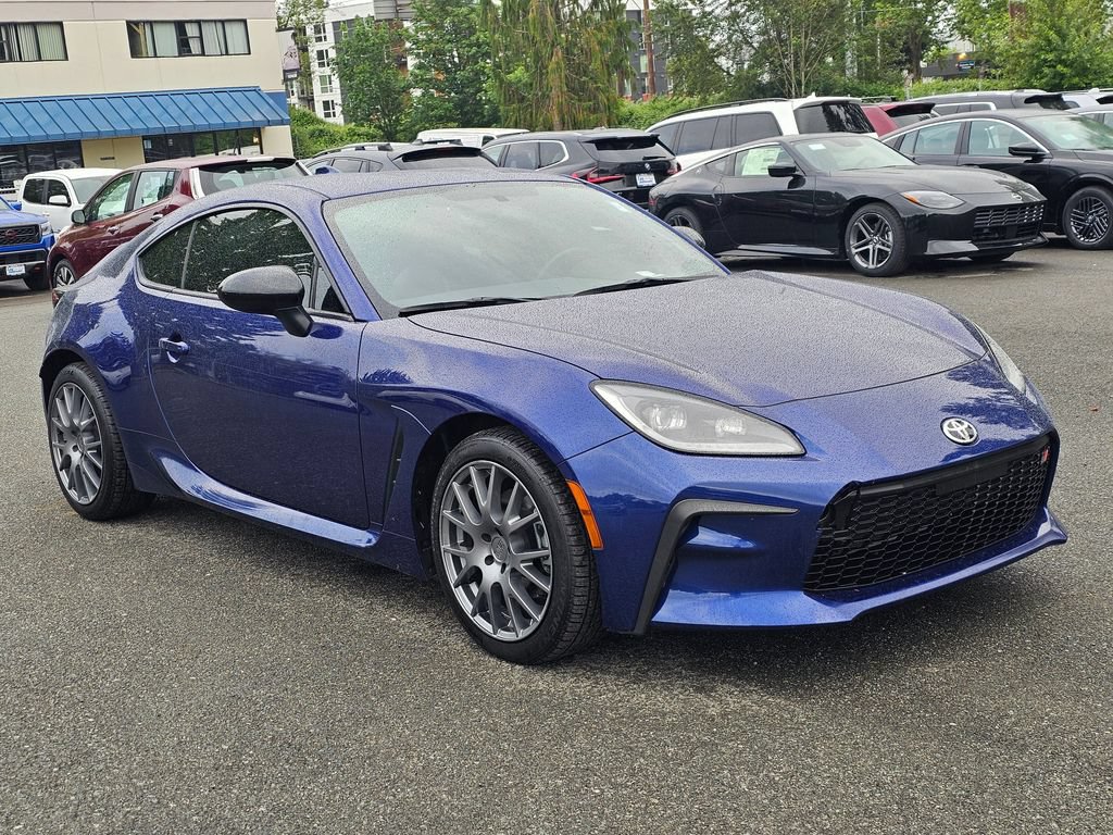 Used 2022 Toyota GR86 Premium w/ ALL Weather Mat Package (TMS) RWD image 3