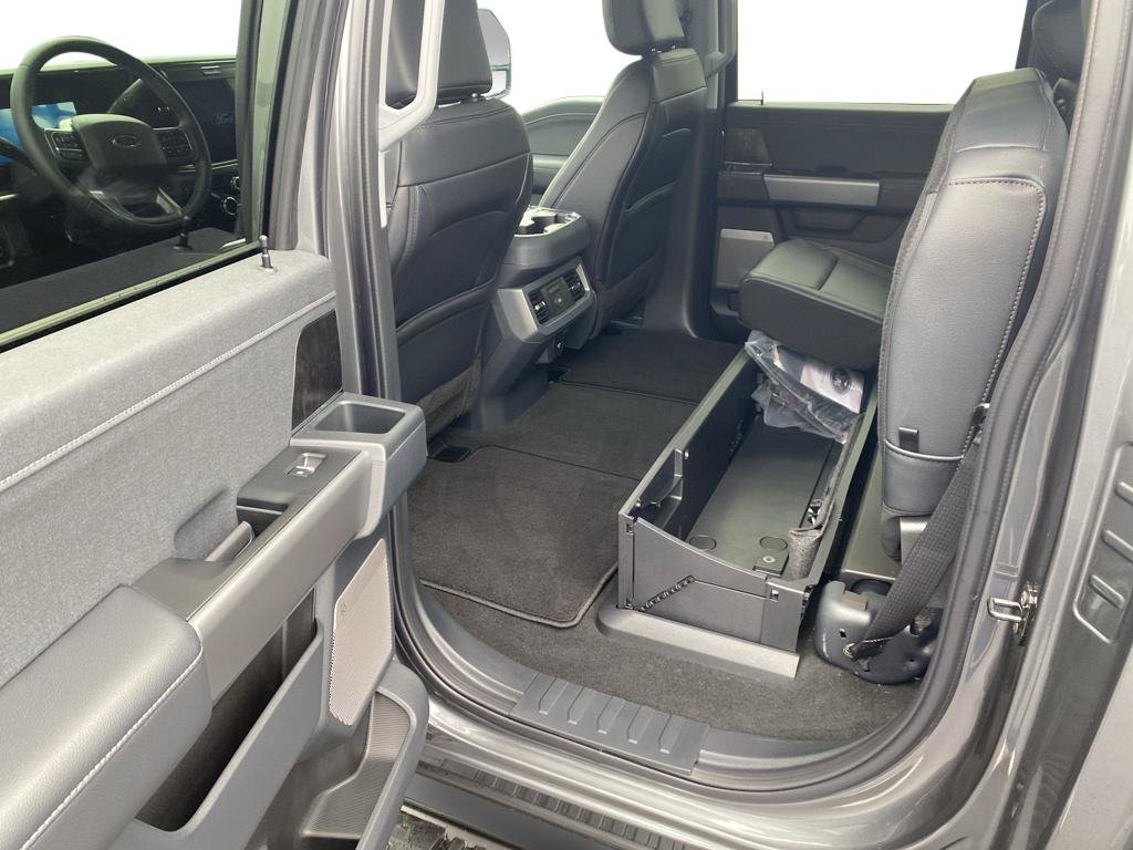 New 2026 Ford F350 Lariat w/ Lariat Premium Package image 7