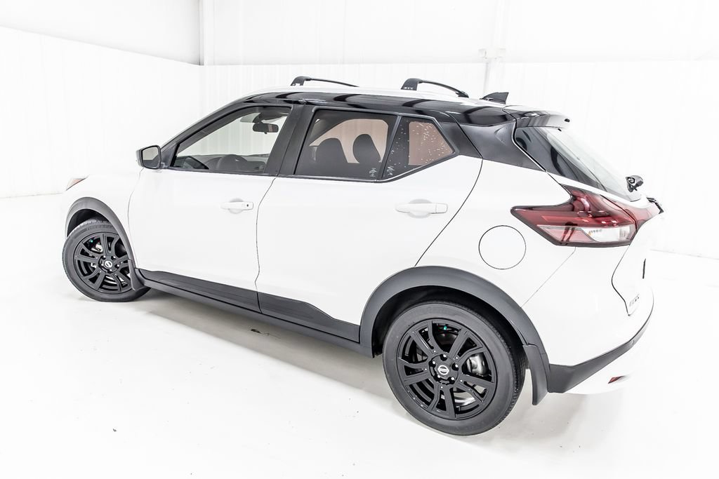 Used 2021 Nissan Kicks SV w/ Exterior Package FWD image 4