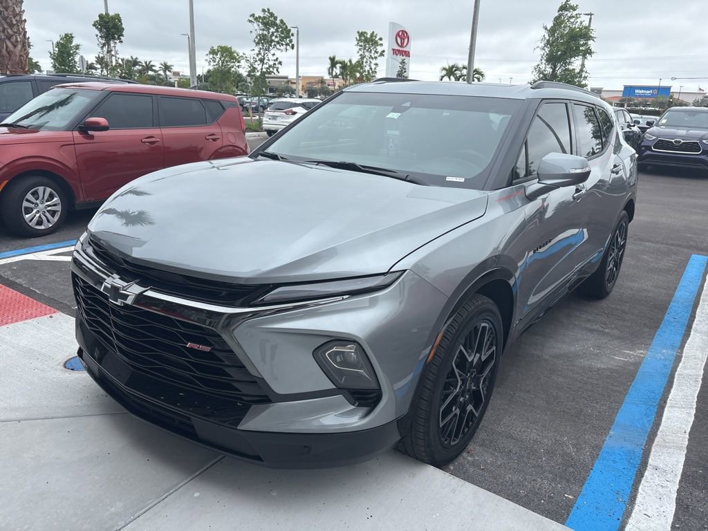 Used 2025 Chevrolet Blazer RS w/ Driver Confidence II Package image 1