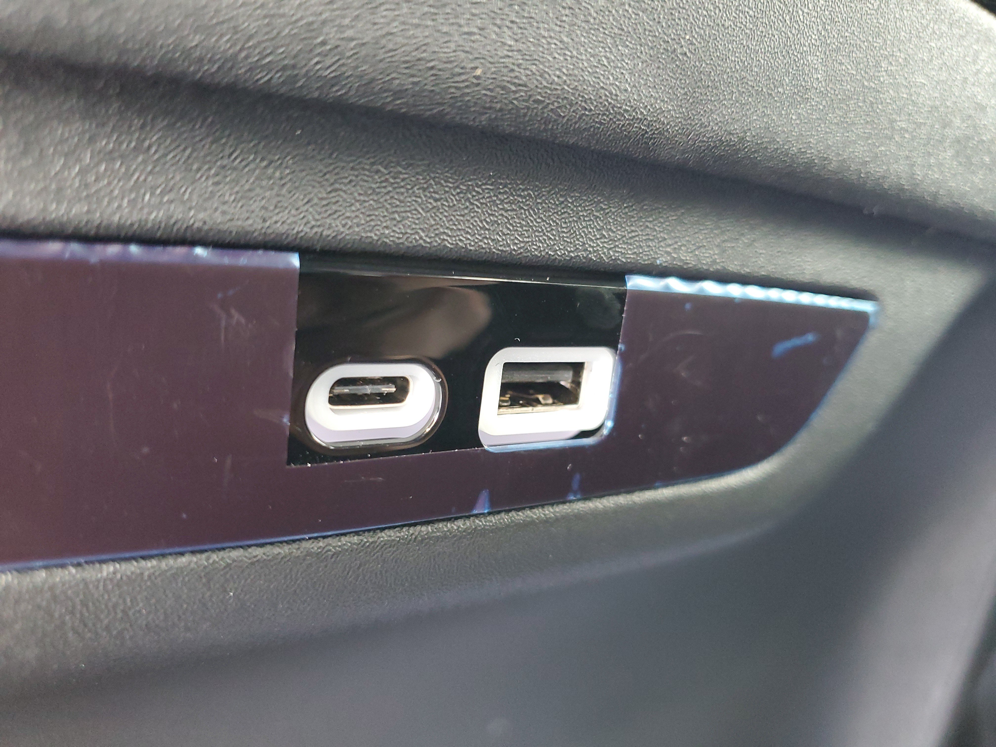 New 2027 Chrysler Pacifica Select FWD image 13
