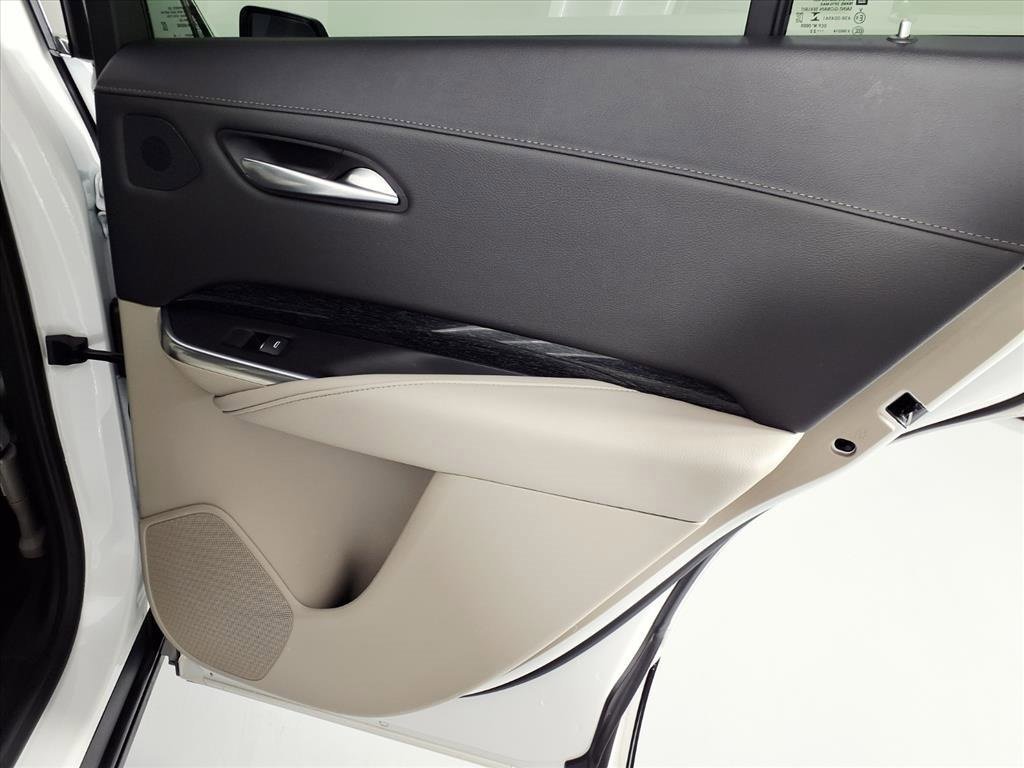 Certified 2023 Cadillac XT4 Premium Luxury w/ Enhanced Visibility Package image 19