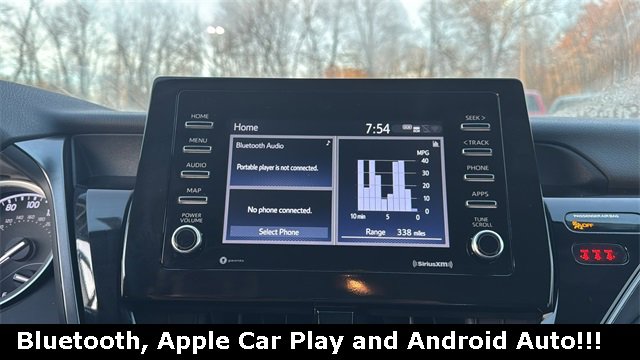 Used 2024 Toyota Camry LE image 4