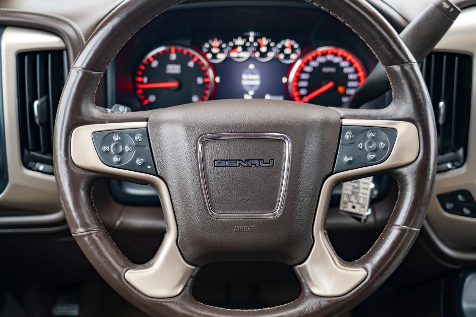 Used 2015 GMC Sierra 1500 Denali w/ Driver Alert Package AWD/4WD image 21